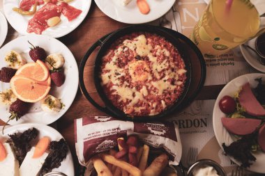 zengin ve leziz Türk Kahvaltı