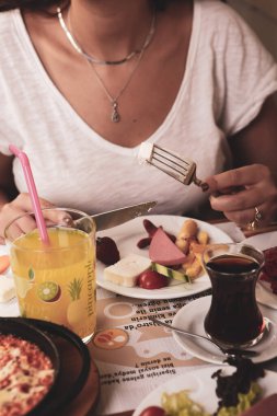 zengin ve leziz Türk Kahvaltı