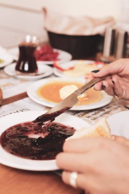 zengin ve leziz Türk Kahvaltı