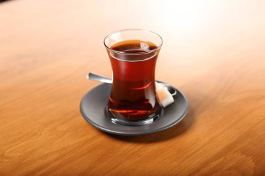Masada bir fincan çay.