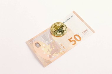Multi Euro Dolar, farklı türde yeni nesil banknotlar, bitcoin