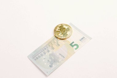 Multi Euro Dolar, farklı türde yeni nesil banknotlar, bitcoin