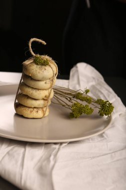 Koyu çikolata parçaları ile tanımlama