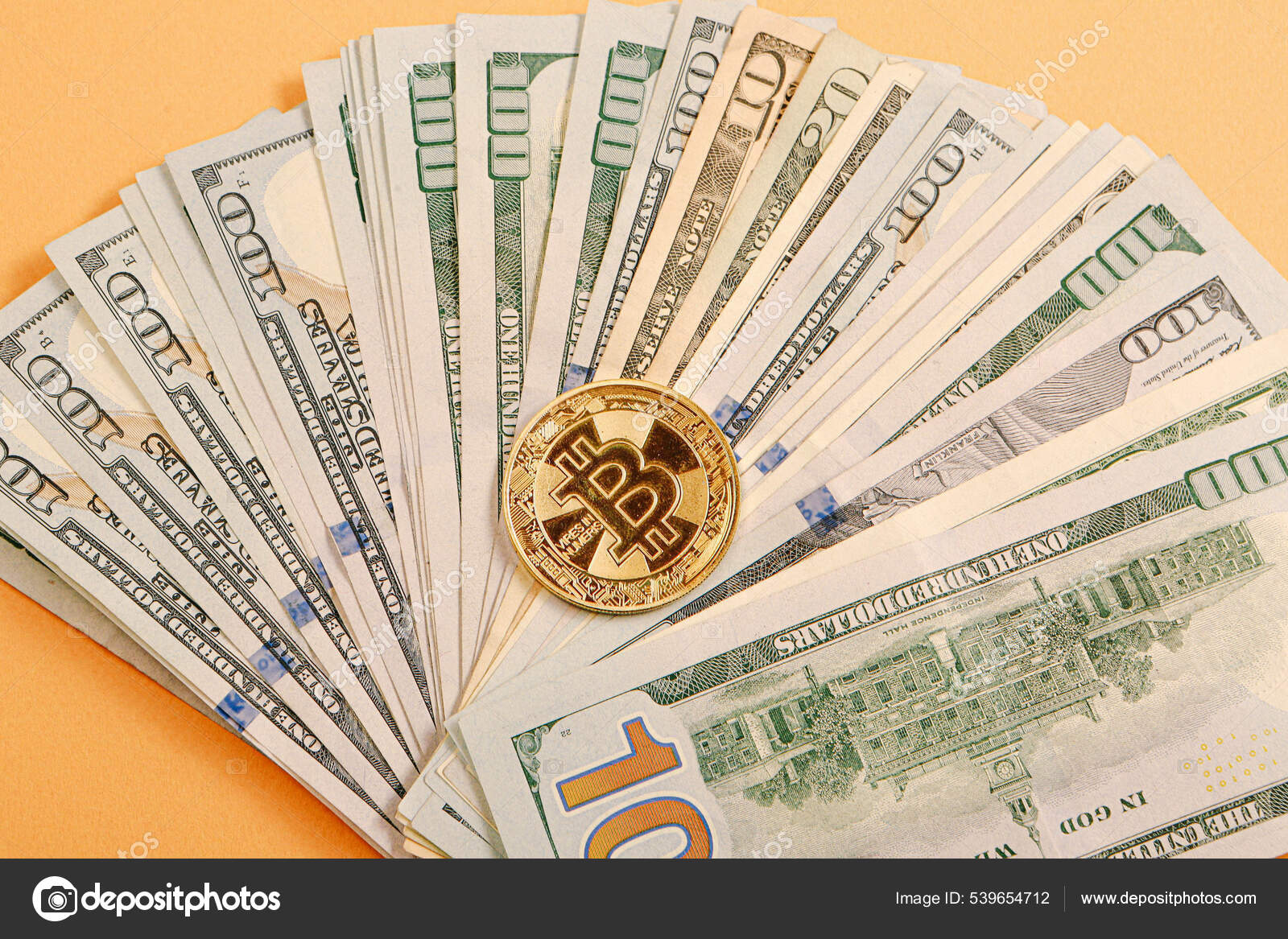 Multi Euro Dolar Cash Different Types New Generation Banknotes Bitcoin —  Stock Editorial Photo © utkudemirsoy #539654712