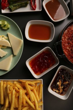 zengin ve leziz Türk Kahvaltı