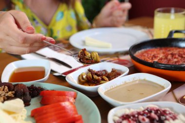 zengin ve leziz Türk Kahvaltı