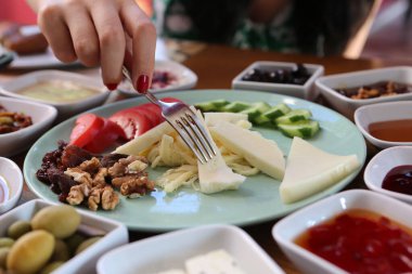 zengin ve leziz Türk Kahvaltı