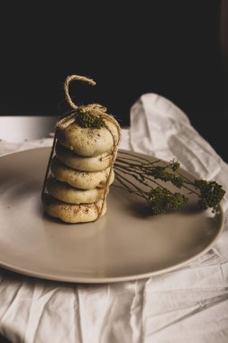 Koyu çikolata parçaları ile tanımlama