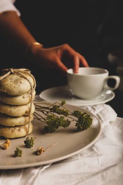 Koyu çikolata parçaları ile tanımlama