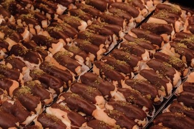 Masada lezzetli bir pasta var.