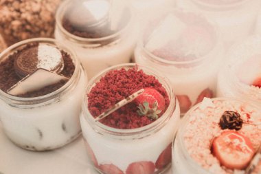 Masada lezzetli bir pasta var.