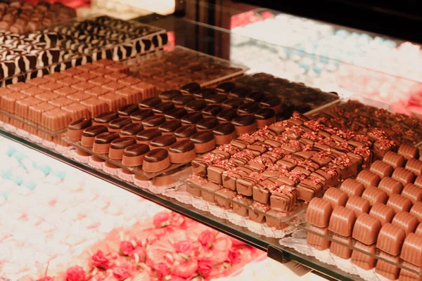 Una Gran Cantidad Variedad Pralinés Chocolate — Foto de Stock