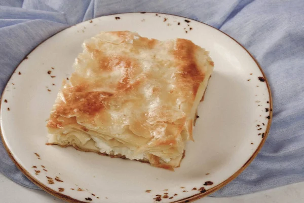 Delicioso Pastel Con Relleno Queso Feta — Foto de Stock