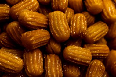 Geleneksel hindistancevizli tatlı baklavası. Ev yapımı fındıklı ve ballı baklava..