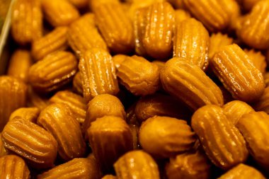 Geleneksel hindistancevizli tatlı baklavası. Ev yapımı fındıklı ve ballı baklava..