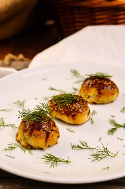 Koyu çikolata parçaları ile tanımlama