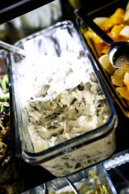 Geleneksel Türk ve Yunan yemek meze masası