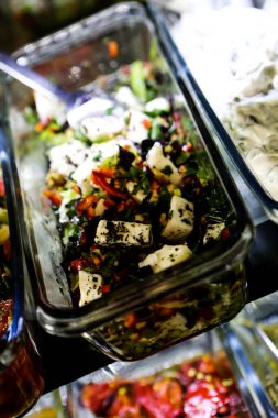 Geleneksel Türk ve Yunan yemek meze masası