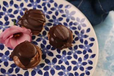 Masada lezzetli bir pasta var.