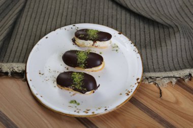 Masada lezzetli bir pasta var.