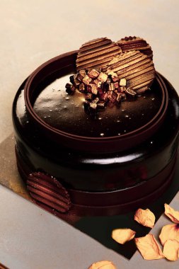 Masada lezzetli bir pasta var.