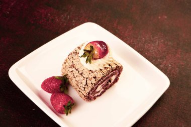 Masada lezzetli bir pasta var.