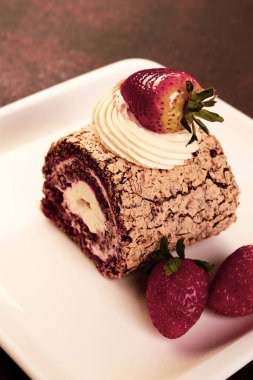 Masada lezzetli bir pasta var.