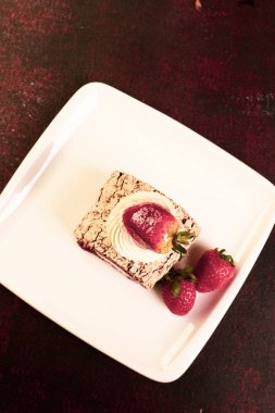 Masada lezzetli bir pasta var.