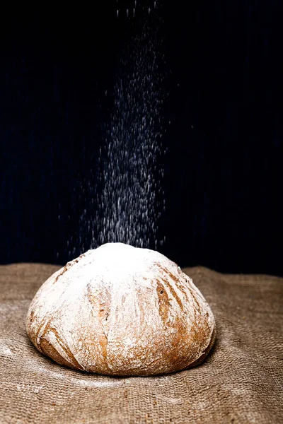 Lezzetli doğal estetik fırınlanmış ekmek