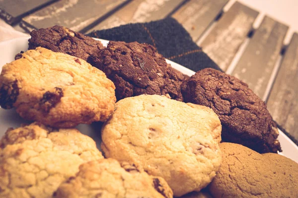 Koyu çikolata parçaları ile tanımlama