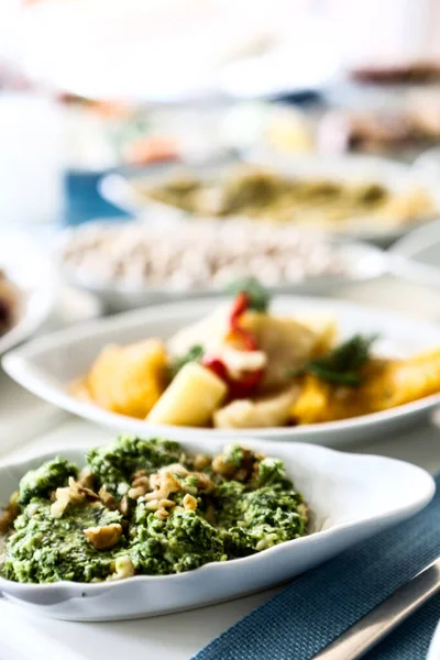 Traditioneel Turks Grieks Diner Meze Tafel — Stockfoto