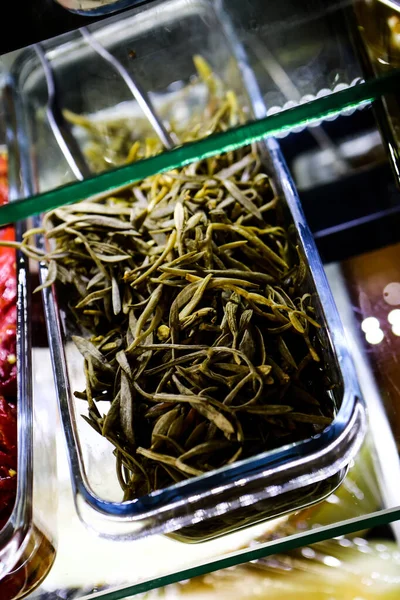 Geleneksel Türk ve Yunan yemek meze masası