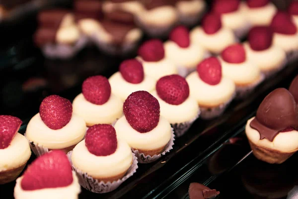 Board Delicious Cake Table — Stock Photo, Image