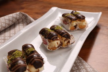 Masada lezzetli bir pasta var.