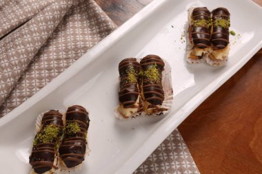 Masada lezzetli bir pasta var.