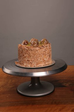 Masada lezzetli bir pasta var.