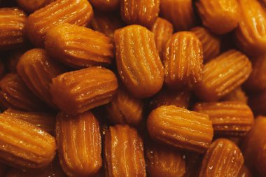 Geleneksel hindistancevizli tatlı baklavası. Ev yapımı fındıklı ve ballı baklava..