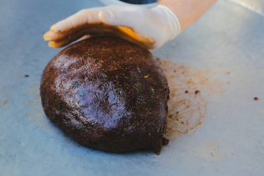 Türk yemeği, puro, turka bifteği veya chee kofta.