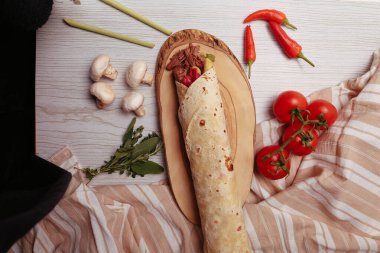 Lezzetli et eti, Türk kebap, sandviç dürümü.