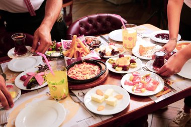 zengin ve leziz Türk Kahvaltı