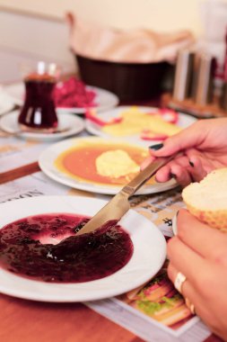 zengin ve leziz Türk Kahvaltı