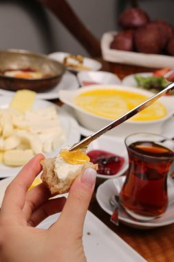 zengin ve leziz Türk Kahvaltı