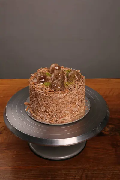 Masada lezzetli bir pasta var.