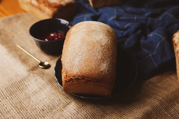 Вкусный Натуральный Эстетический Хлеб — стоковое фото