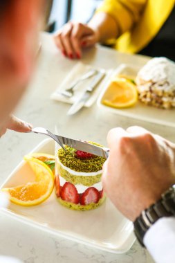 Masada lezzetli bir pasta var.