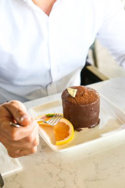 Masada lezzetli bir pasta var.