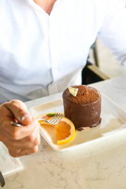 Masada lezzetli bir pasta var.