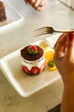 Masada lezzetli bir pasta var.