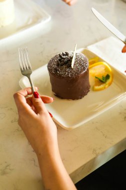 Masada lezzetli bir pasta var.