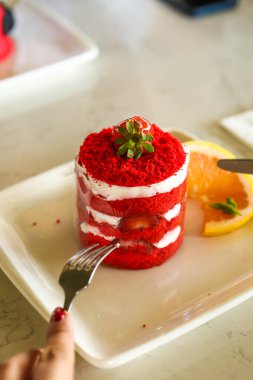 Masada lezzetli bir pasta var.